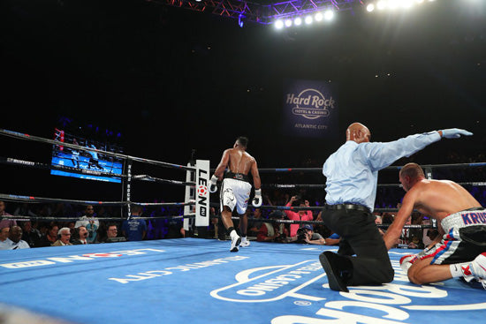 Alvarez stops Kovalev