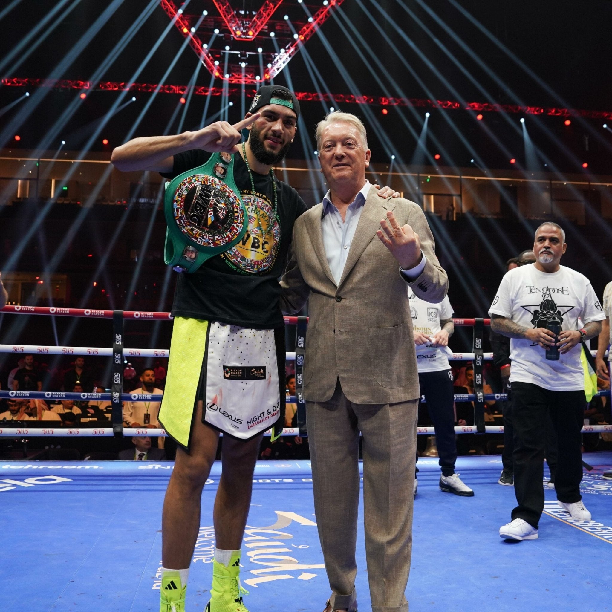 Final Score: Queensberry 10-0 Matchroom - Queensberry