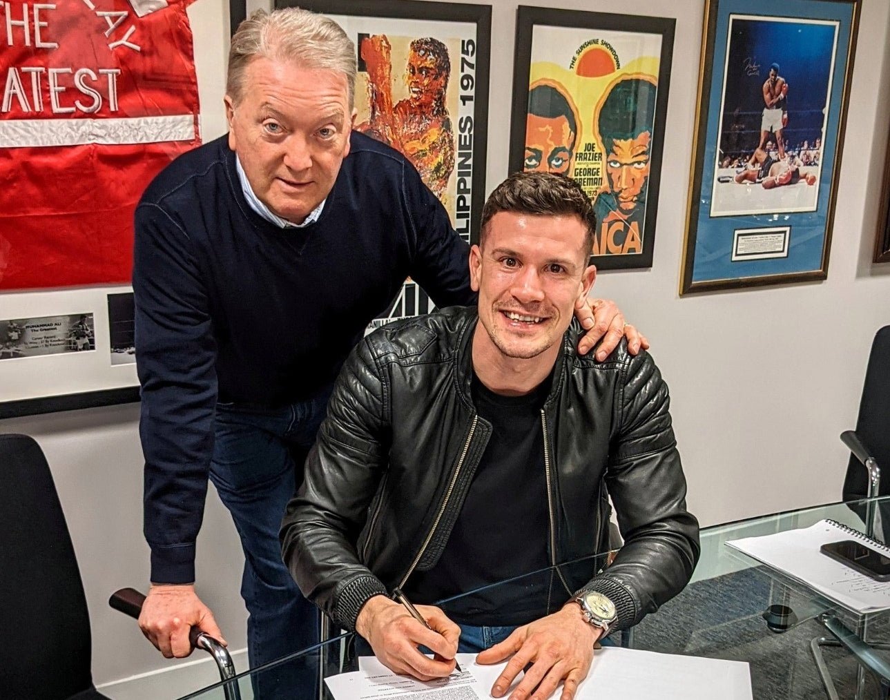 Heaney Puts Pen To Paper On New Deal - Queensberry