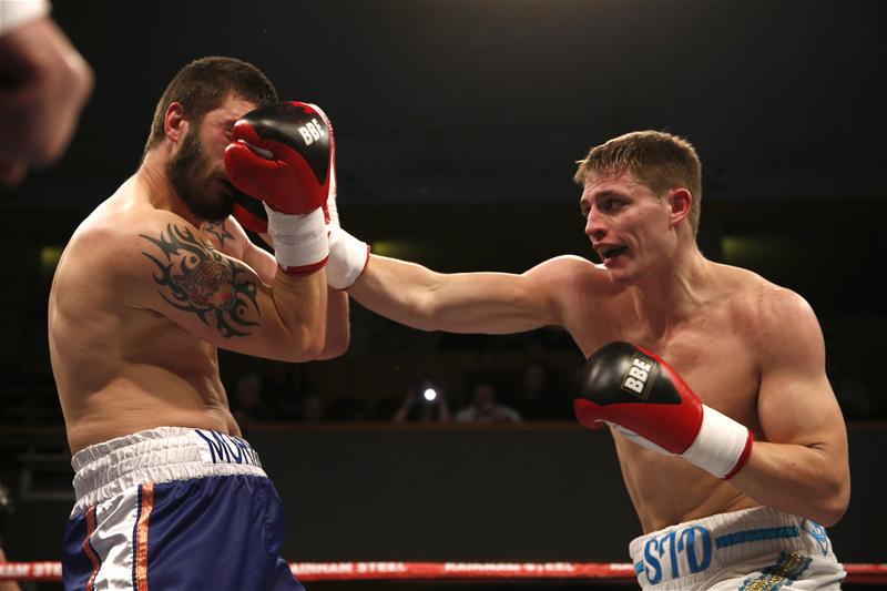 Hot Prospect Barclay Banks First Six-Round Win In Corby Debut - Queensberry