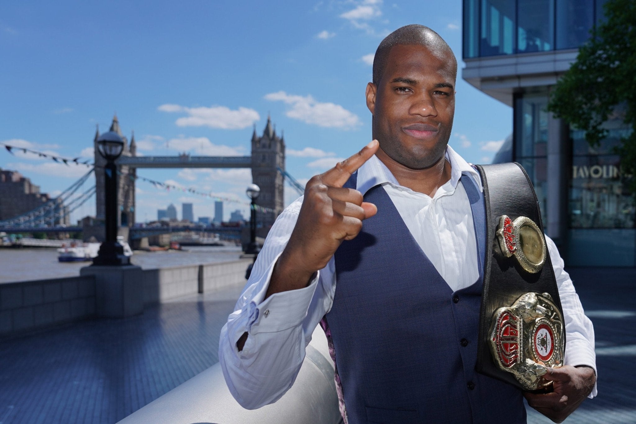 New Wba Champ Dubois Back In Blighty - Queensberry