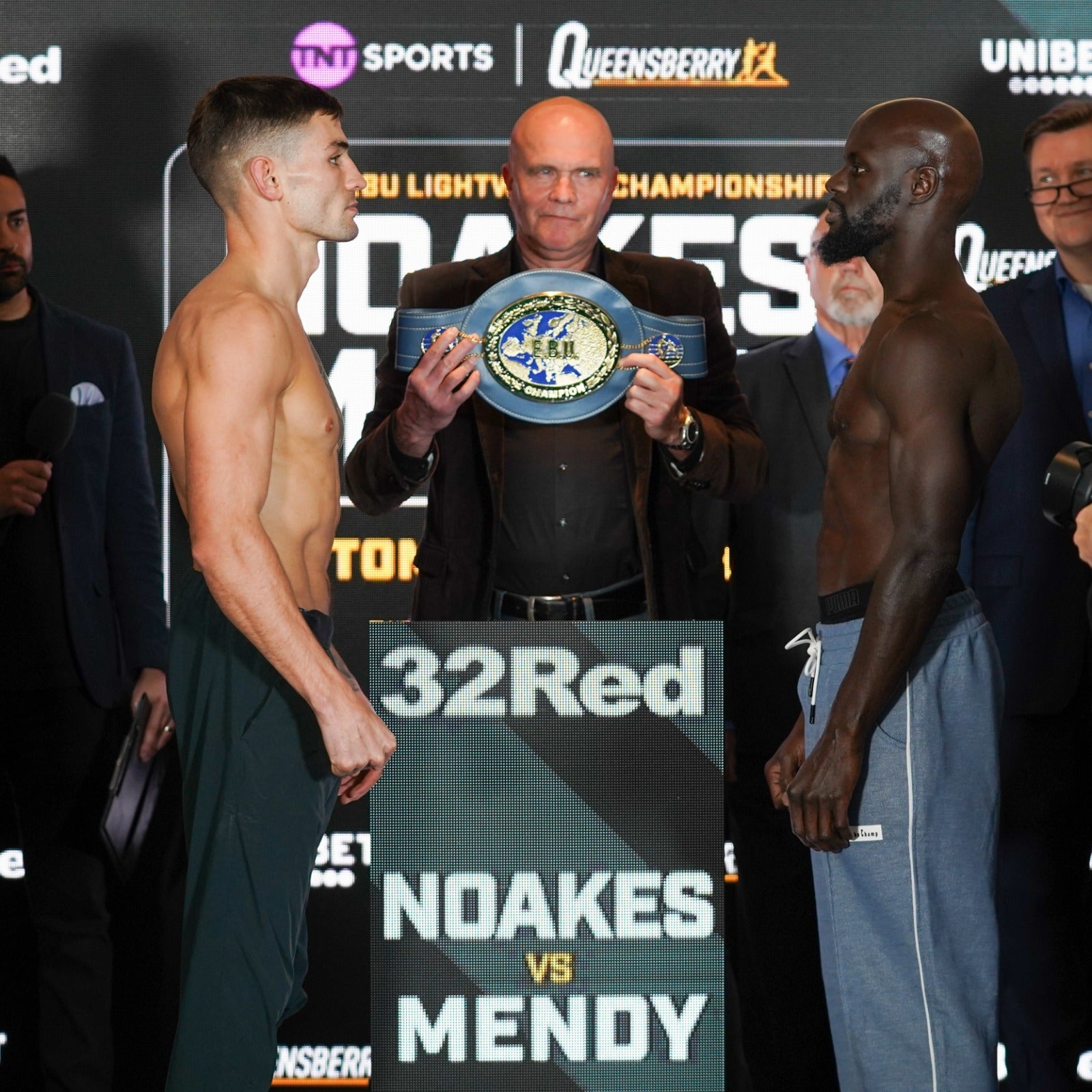 Official Weights From The Noakes Vs Mendy Weigh-In - Queensberry
