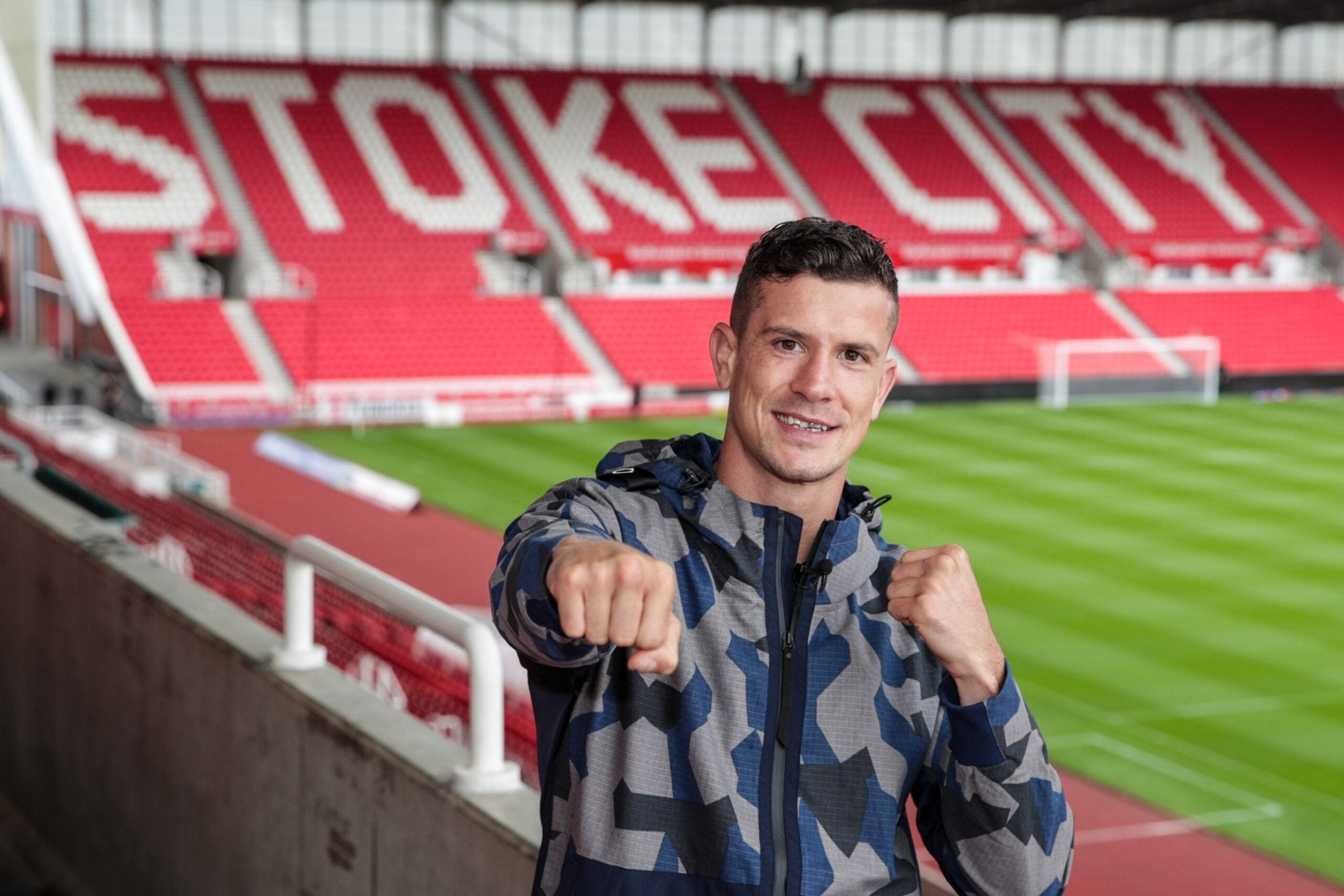 Stoke City Throw Support Behind Local Hero Heaney On Day One Of New Season - Queensberry