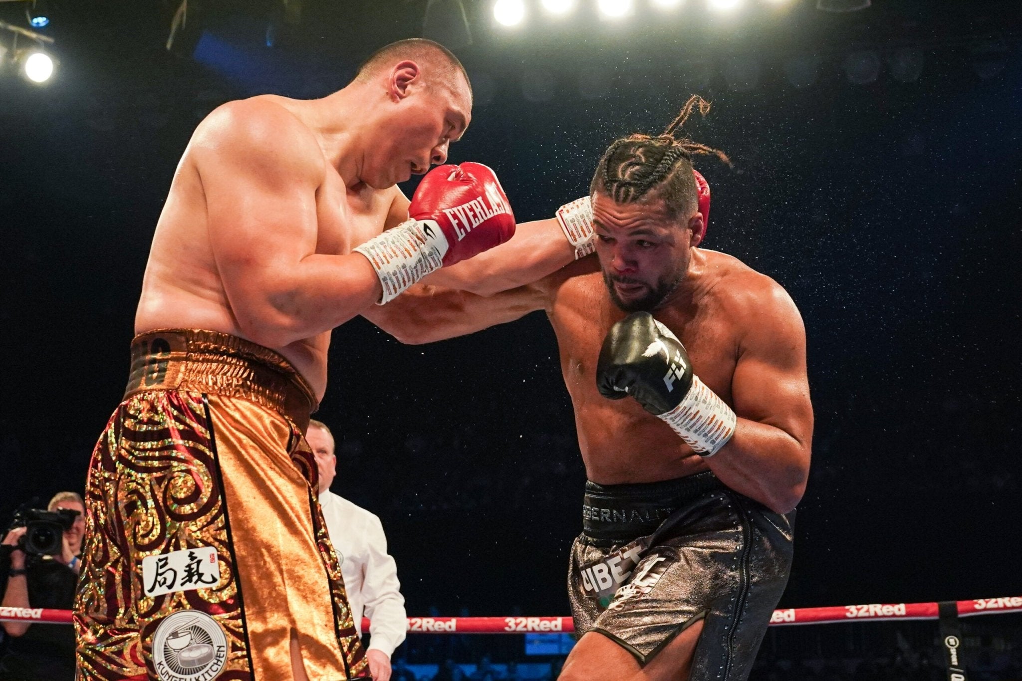 Zhang Topples Joyce In Copper Box Classic - Queensberry