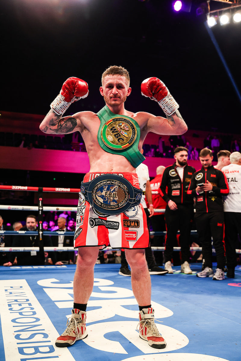 Ryan Garner v Michael Magnesi: 'Piranha' wins in St Mary's bout - BBC